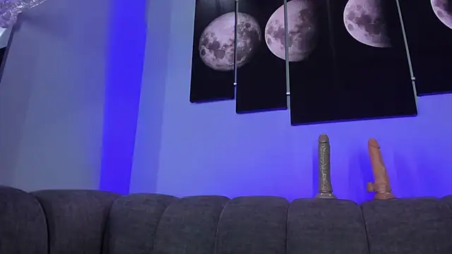 maddy walker online show from December 5, 2024, 2:31 am