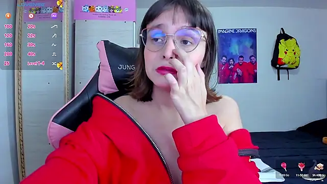 Snapshot of Lucyy-hess chatting on September 29, 2025, 9:08 pm Lucyy-hess online show from September 29, 2025, 9:08 pm