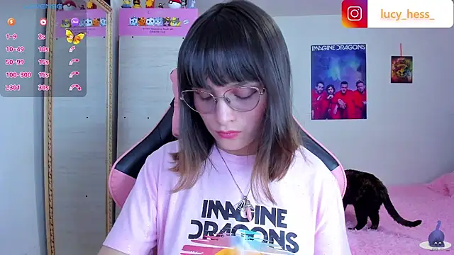 Lucyy-hess online show from December 19, 2025, 9:11 pm