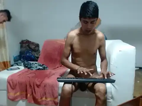 dani07- online show from March 4, 2025, 1:23 am