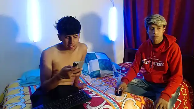 dani07- online show from October 3, 2025, 1:02 am