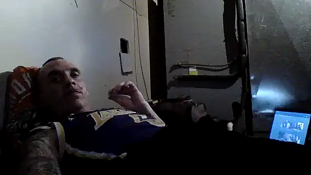 Snapshot of CandiedPompano chatting on October 20, 2025, 3:29 am CandiedPompano online show from October 20, 2025, 3:29 am