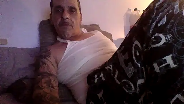 CandiedPompano online show from July 27, 2026, 1:56 am