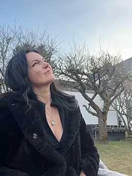 Snapshot of -OLYA- chatting on March 8, 2026, 3:49 pm -OLYA- online show from March 8, 2026, 3:49 pm