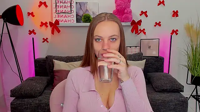 Snapshot of rora_skyline chatting on February 16, 2025, 8:11 pm rora skyline online show from February 16, 2025, 8:11 pm