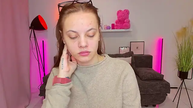 Snapshot of rora_skyline chatting on October 8, 2025, 6:11 am rora skyline online show from October 8, 2025, 6:11 am