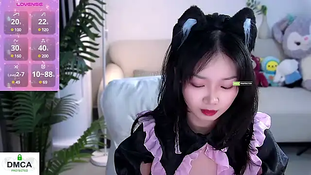 Snapshot of Sheep-1 chatting on February 14, 2025, 10:49 am Sheep-1 online show from February 14, 2025, 10:49 am