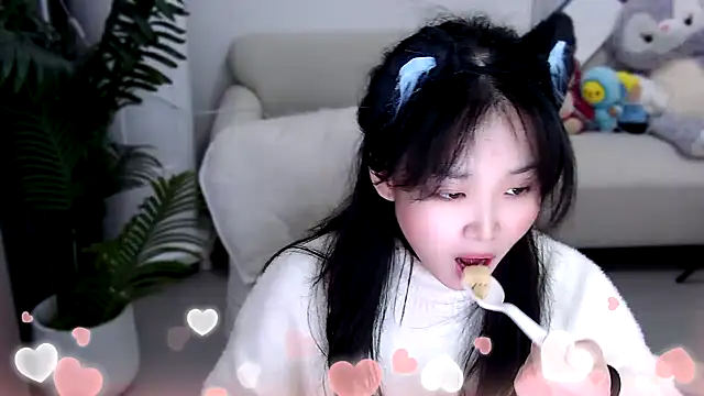 Snapshot of Sheep-1 chatting on March 11, 2025, 11:12 am Sheep-1 online show from March 11, 2025, 11:12 am