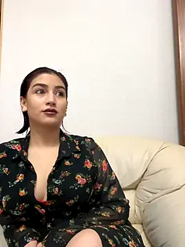 Snapshot of StormBeverly chatting on December 4, 2024, 12:36 pm StormBeverly online show from December 4, 2024, 12:36 pm