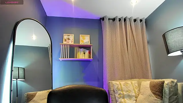 ebbafernandez  online show from July 25, 2026, 12:03 pm