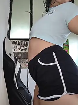 gigiqueen 18 online show from May 22, 2026, 1:06 pm