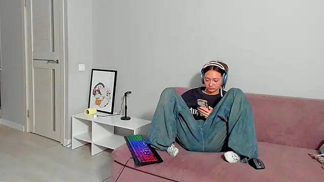 EllaSky xoxo online show from January 25, 2025, 4:13 am