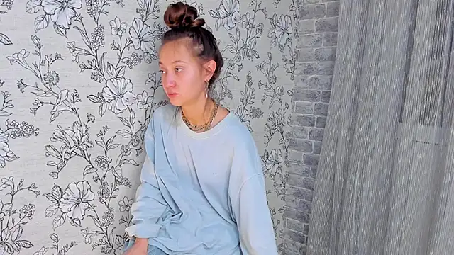 EllaSky xoxo online show from November 6, 2025, 11:48 pm