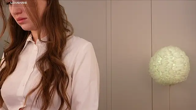 Snapshot of Lilly_Colins chatting on January 30, 2025, 3:29 pm Lilly Colins online show from January 30, 2025, 3:29 pm