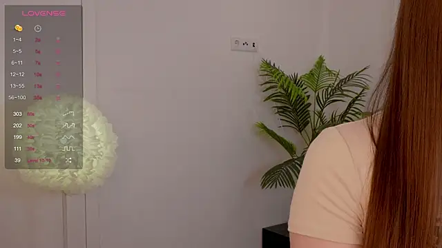 Snapshot of Lilly_Colins chatting on February 2, 2025, 2:45 pm Lilly Colins online show from February 2, 2025, 2:45 pm