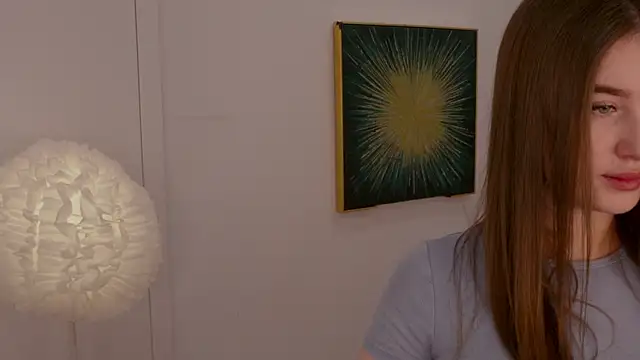 Snapshot of Lilly_Colins chatting on February 7, 2025, 3:08 pm Lilly Colins online show from February 7, 2025, 3:08 pm