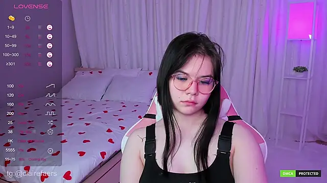 ClaireFaers  online show from January 21, 2025, 1:00 pm