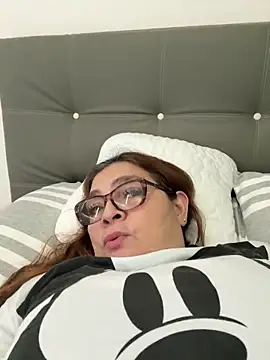 Snapshot of AntonellaAlondra4 chatting on February 10, 2026, 12:53 pm AntonellaAlondra4 online show from February 10, 2026, 12:53 pm