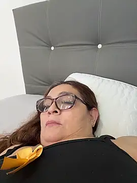 AntonellaAlondra4 online show from March 30, 2026, 1:12 pm