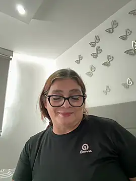 Snapshot of AntonellaAlondra4 chatting on June 11, 2026, 3:10 pm AntonellaAlondra4 online show from June 11, 2026, 3:10 pm