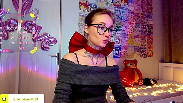 Snapshot of Milky_way_UwU chatting on February 14, 2026, 4:31 am Milky way UwU online show from February 14, 2026, 4:31 am