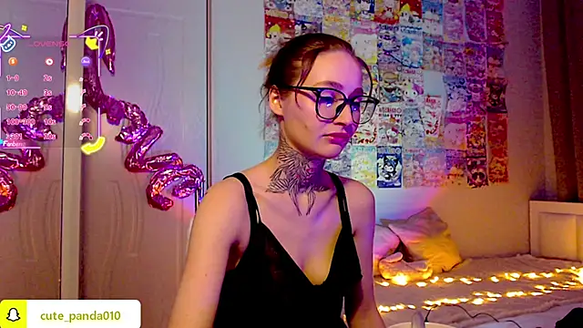 Snapshot of Milky_way_UwU chatting on February 22, 2026, 1:18 am Milky way UwU online show from February 22, 2026, 1:18 am