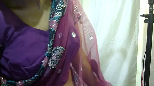 Snapshot of Pramila_Manish chatting on March 1, 2026, 1:46 pm Pramila Manish online show from March 1, 2026, 1:46 pm