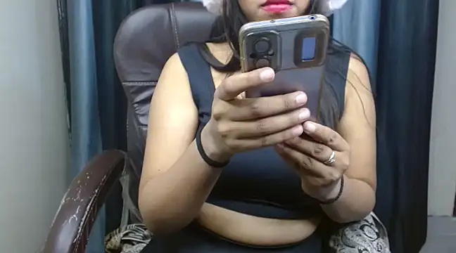Shy Divya online show from December 27, 2024, 9:32 pm