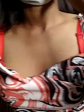 its sophiaa online show from February 1, 2025, 2:13 pm