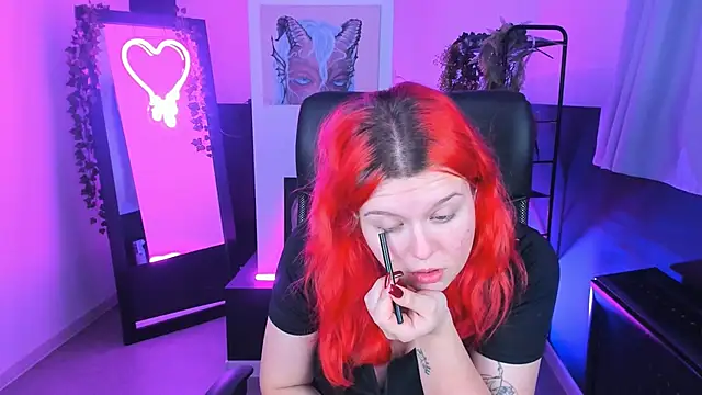 NielletaBlossom online show from January 25, 2025, 5:29 am