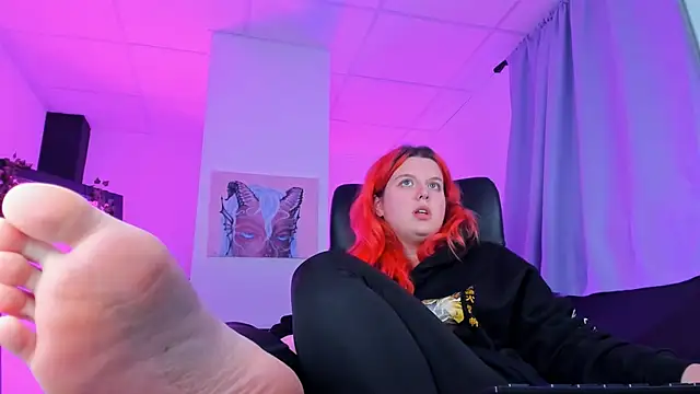 NielletaBlossom online show from February 10, 2025, 11:45 pm