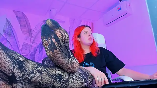 NielletaBlossom online show from February 20, 2025, 2:24 pm