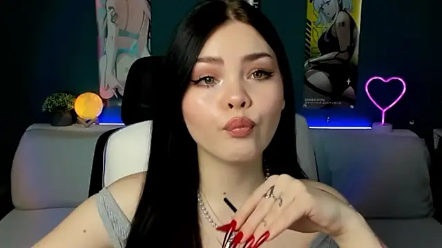 AkiraKatsu online show from January 29, 2025, 1:38 pm