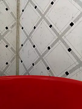 Snapshot of Maddie9211 chatting on January 14, 2026, 5:24 am Maddie9211 online show from January 14, 2026, 5:24 am