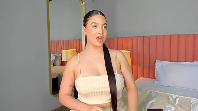 Snapshot of NathRossi chatting on February 17, 2025, 2:20 am NathRossi online show from February 17, 2025, 2:20 am