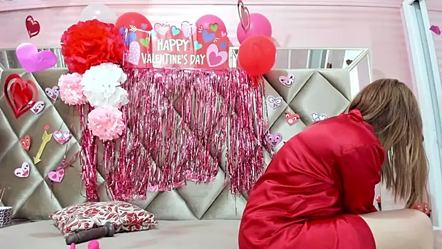 Snapshot of Aurora-Rossi chatting on February 15, 2026, 3:03 am Aurora-Rossi online show from February 15, 2026, 3:03 am