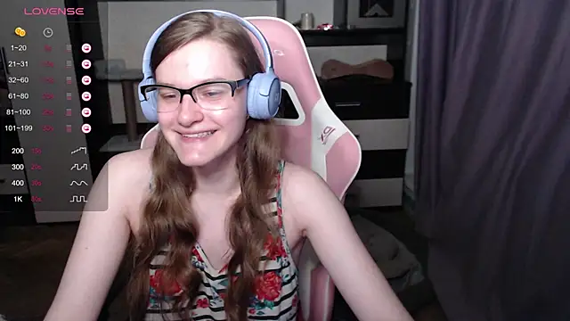 Snapshot of Tomato_Tease chatting on February 27, 2025, 1:48 am Tomato Tease online show from February 27, 2025, 1:48 am