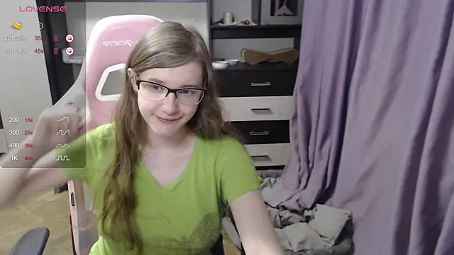 Snapshot of Tomato_Tease chatting on March 20, 2025, 10:40 pm Tomato Tease online show from March 20, 2025, 10:40 pm