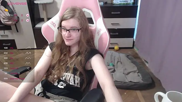 Snapshot of Tomato_Tease chatting on September 9, 2025, 10:15 am Tomato Tease online show from September 9, 2025, 10:15 am