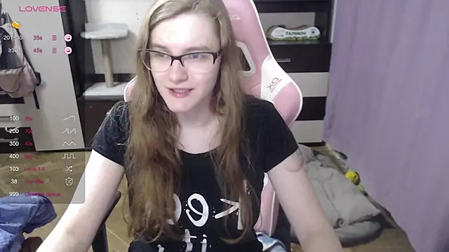 Snapshot of Tomato_Tease chatting on September 22, 2025, 4:31 pm Tomato Tease online show from September 22, 2025, 4:31 pm