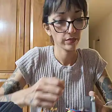 HighLilith online show from November 17, 2025, 9:04 am