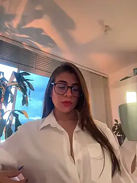 Snapshot of MariaIsabella8 chatting on May 13, 2026, 10:38 pm MariaIsabella8 online show from May 13, 2026, 10:38 pm