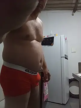 LOIROGOSTOSO87 online show from June 4, 2026, 10:27 pm
