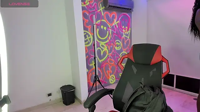 GEANNAROSE online show from March 5, 2025, 11:38 am