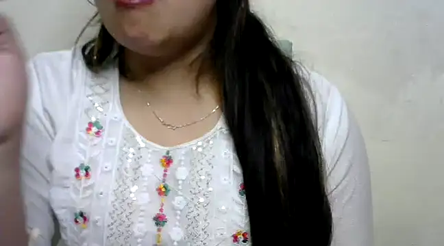 Snapshot of Come-on-over chatting on February 4, 2025, 9:10 pm Come-on-over online show from February 4, 2025, 9:10 pm