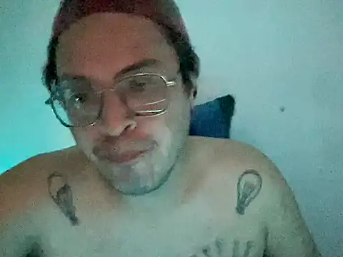 Snapshot of FrankGatsby11 chatting on July 29, 2026, 1:15 am FrankGatsby11 online show from July 29, 2026, 1:15 am