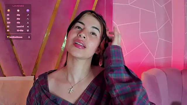 Snapshot of Nina_Harper chatting on December 3, 2024, 3:33 pm Nina Harper online show from December 3, 2024, 3:33 pm