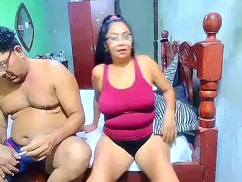 Snapshot of rosi_pamela chatting on December 28, 2024, 11:59 pm rosi pamela online show from December 28, 2024, 11:59 pm