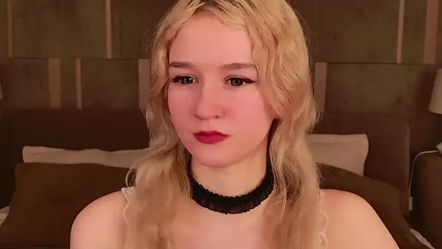 NaomiLoys online show from March 10, 2025, 1:01 am