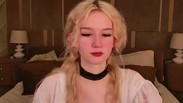 NaomiLoys online show from March 11, 2025, 12:00 am